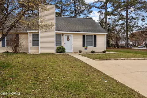 101 Browning Ln, Rocky Mount, NC 27804