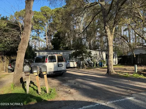266 Peiffer Ave, Wilmington, NC 28409