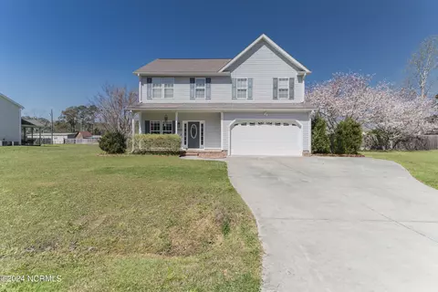 Exterior - 210 Rudolph Ln, Hubert, NC 28539 photo 6 of 11