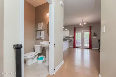 Bath - 210 Rudolph Ln, Hubert, NC 28539 photo 1 of 7