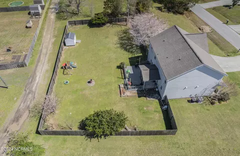 Exterior - 210 Rudolph Ln, Hubert, NC 28539 photo 3 of 11