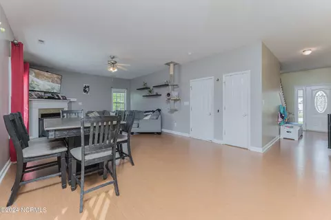 Dining - 210 Rudolph Ln, Hubert, NC 28539 photo 1 of 1