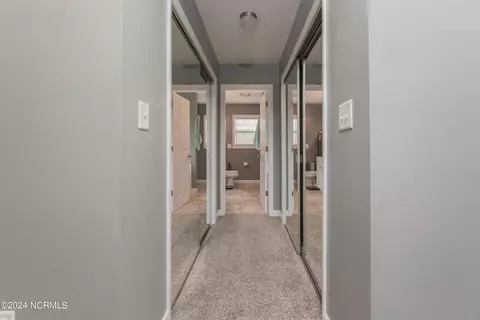 Entry Way - 210 Rudolph Ln, Hubert, NC 28539 photo 2 of 3