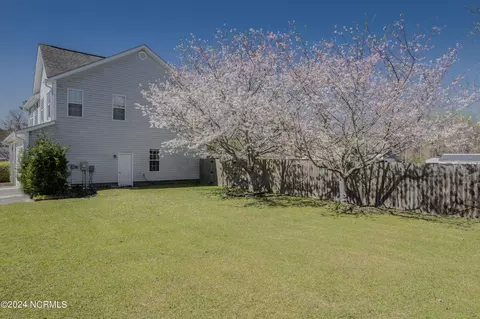 Exterior - 210 Rudolph Ln, Hubert, NC 28539 photo 2 of 11