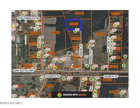 321 Dixon Street, Lake Waccamaw, NC 28450