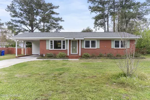206 Jamaica Dr, Wilmington, NC 28401