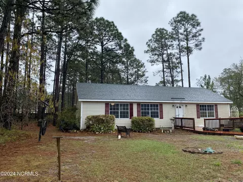 432 Edgewood Rd, Southport, NC 28461
