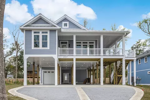 4007 E Yacht Dr, Oak Island, NC 28465