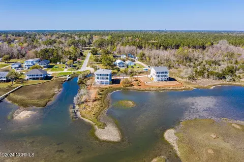 View/Area - 110 Key Largo Dr, Hampstead, NC 28443 photo 3 of 6