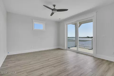 Bedroom - 110 Key Largo Dr, Hampstead, NC 28443 photo 1 of 4
