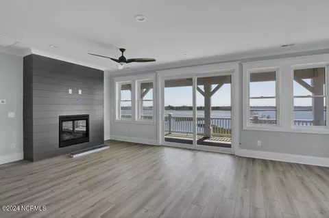 Living - 110 Key Largo Dr, Hampstead, NC 28443 photo 1 of 2