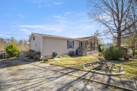 194 Holly St, Hertford, NC 27944