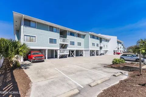 202 Lewis Dr #1204, Carolina Beach, NC 28428