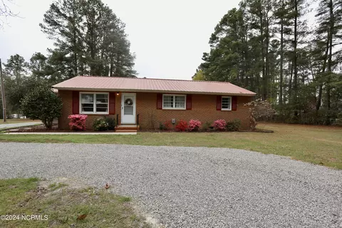 10364 Nc-211, Aberdeen, NC 28315