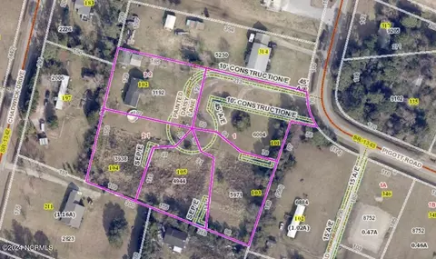 101 Painted Daisey Ln, Gloucester, NC 28528
