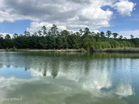 0 Sandy Pt, Scranton, NC 27875