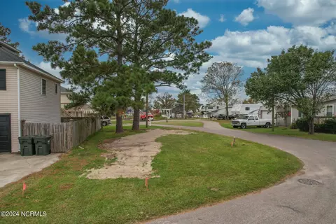 123 Coral Ct, Grandy, NC 27939