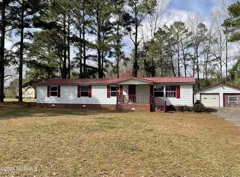 210 W Pleasant Hill Rd, Pink Hill, NC 28572