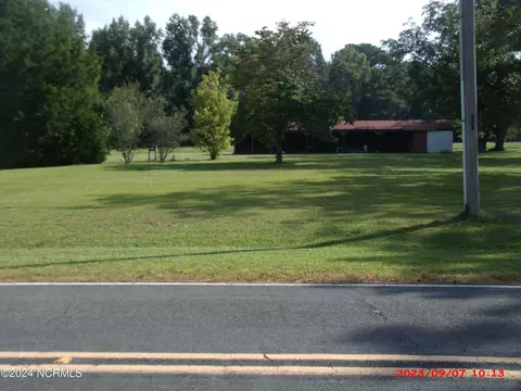 4820 Princess Ann Rd, Chadbourn, NC 28431