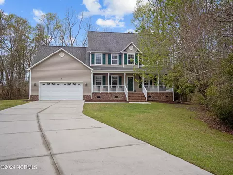 106 Huntington Ct, Jacksonville, NC 28540