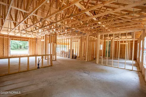 Entry Way - 189 Cherry Laurel Dr, Wallace, NC 28466 photo 2 of 6