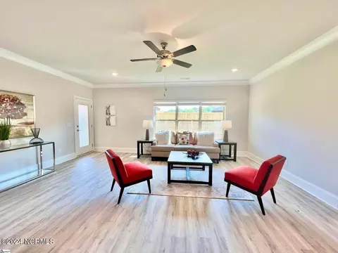 Living - 189 Cherry Laurel Dr, Wallace, NC 28466 photo 1 of 1