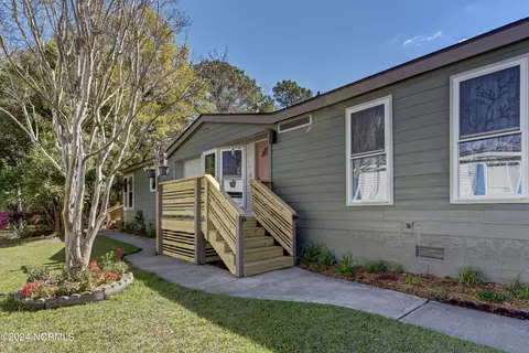 411 Quartermaster Ct, Hampstead, NC 28443 photo 3