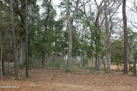 466 Vfw Rd, Cedar Point, NC 28584 photo 2