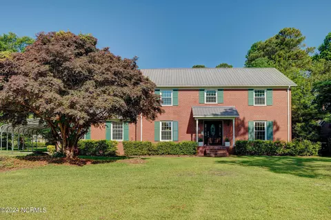 321 Yorkshire Ln, Wilmington, NC 28409
