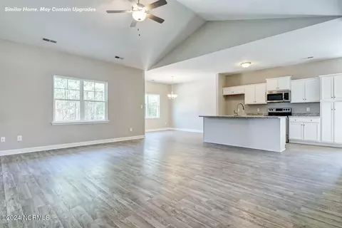 Living - 835 Cooke Dr, Hubert, NC 28539 photo 1 of 2