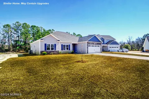 Exterior - 835 Cooke Dr, Hubert, NC 28539 photo 2 of 5