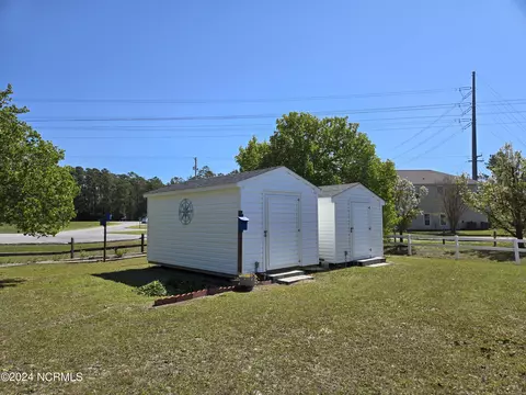 102 Ocean Spray Dr, Cedar Point, NC 28584 photo 8