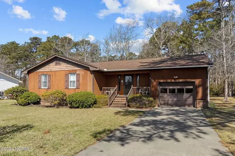 3602 Mandy Ln, Morehead City, NC 28557