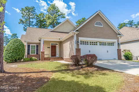 130 S Bracken Fern Ln, Southern Pines, NC 28387