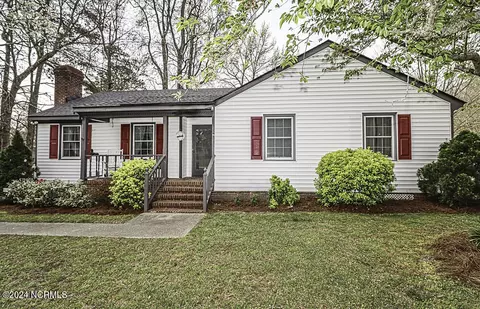 105 Brandywine Ct, Rocky Mount, NC 27804