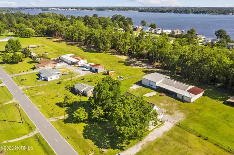 View/Area - 2447 Whichards Beach Rd, Chocowinity, NC 27817 photo 2 of 2