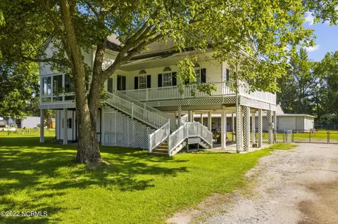 Exterior - 2447 Whichards Beach Rd, Chocowinity, NC 27817 photo 2 of 9