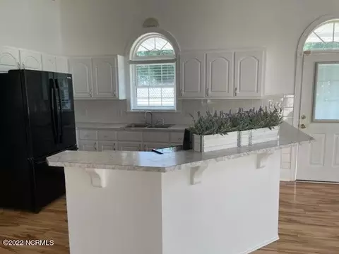 Kitchen - 2447 Whichards Beach Rd, Chocowinity, NC 27817 photo 3 of 3
