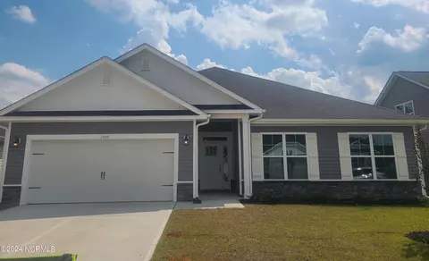 1002 Hot Rod Rd, New Bern, NC 28562