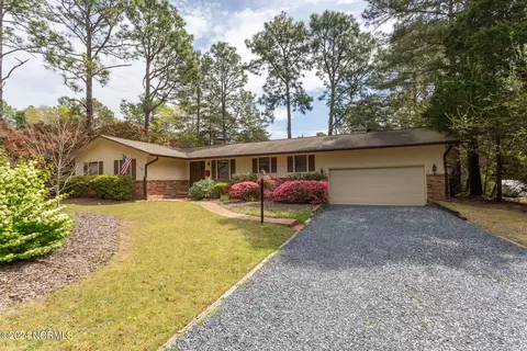 130 Lost Tree Rd, Pinehurst, NC 28374