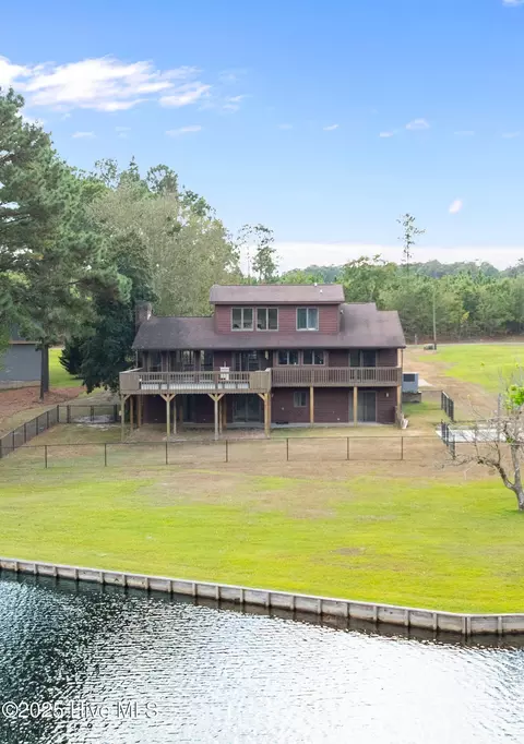 224 Coral Rd, Dudley, NC 28333