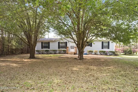 6323 Partridge Rd SW, Ocean Isle Beach, NC 28469