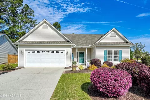 1017 Maplechase Dr, Leland, NC 28451