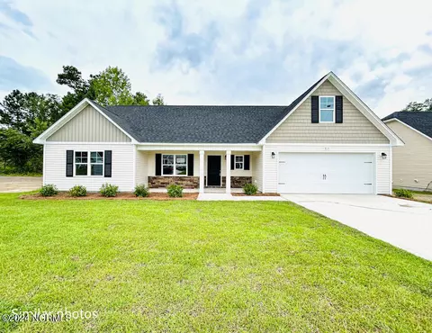 517 Isaac Branch Dr, Jacksonville, NC 28546