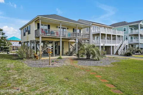 1728 W Dolphin Dr, Oak Island, NC 28465