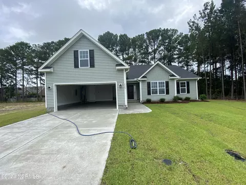 2305 Rhinestone Dr, Winterville, NC 28590