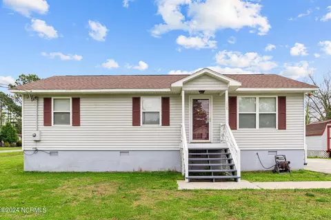 382 Cemetery Rd, Belhaven, NC 27810