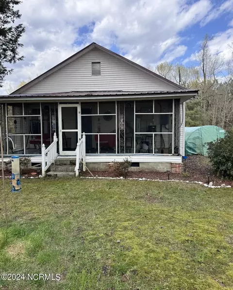 881 Us 158, Gates, NC 27937