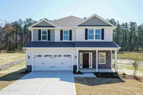 2001 Medina Spirit St, New Bern, NC 28562