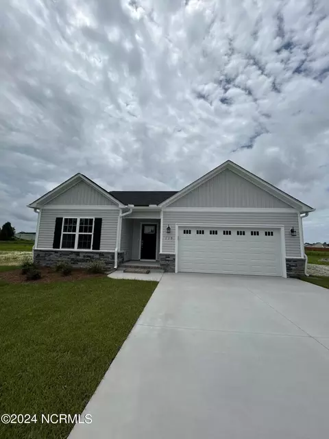 222 Grist Mill Dr, Havelock, NC 28532